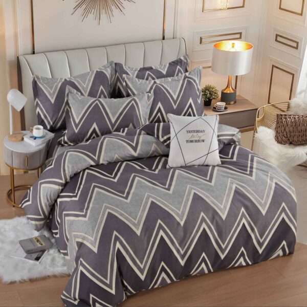 lenjerie gri maro cu dungi zig zag