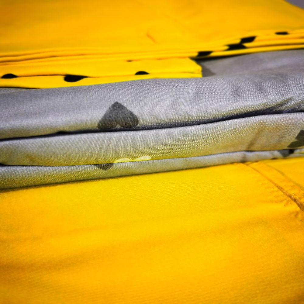 Lenjerie JOJO galbena cu inimioare lenjerie-jojo-galbena-inimioare