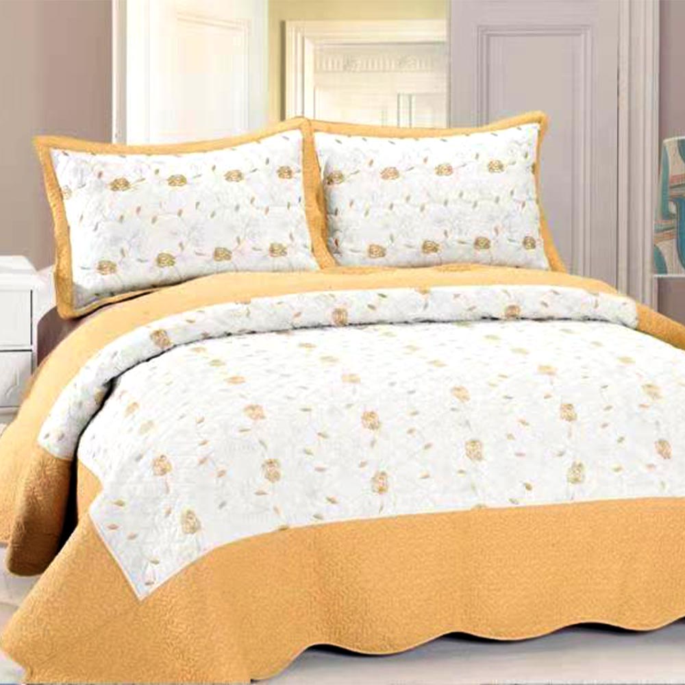 Cuvertura de pat alba cu bej Cuvertura de pat alba cu bej