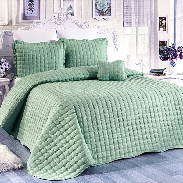 cuvertura brodata verde menta