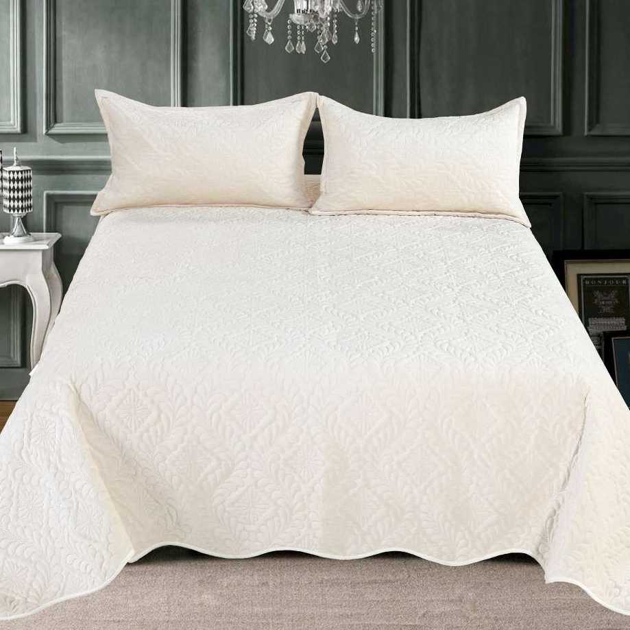 Cuvertura catifea alb ivory Cuvertura catifea alb ivory