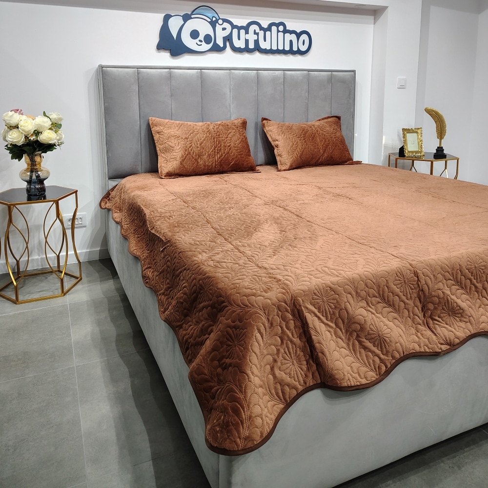 Cuvertura microfibra catifelata maro