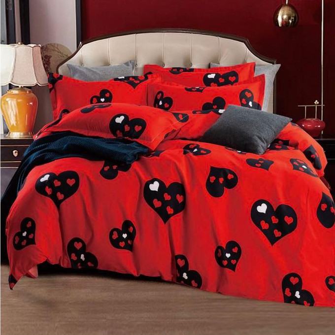 lenjerie rosie cu inimioare lenjerie rosie cu inimioare