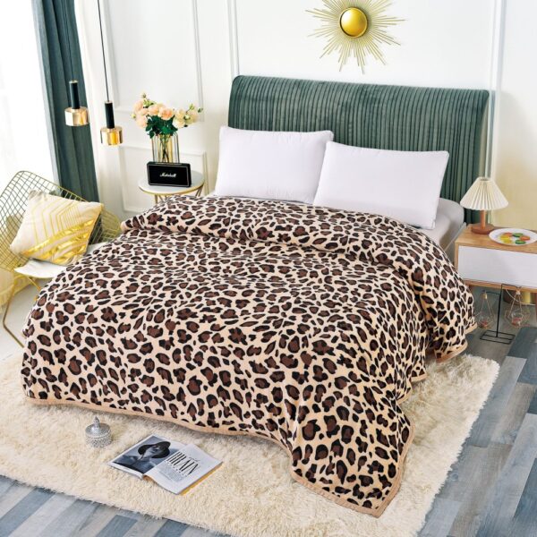 patura groasa animal print