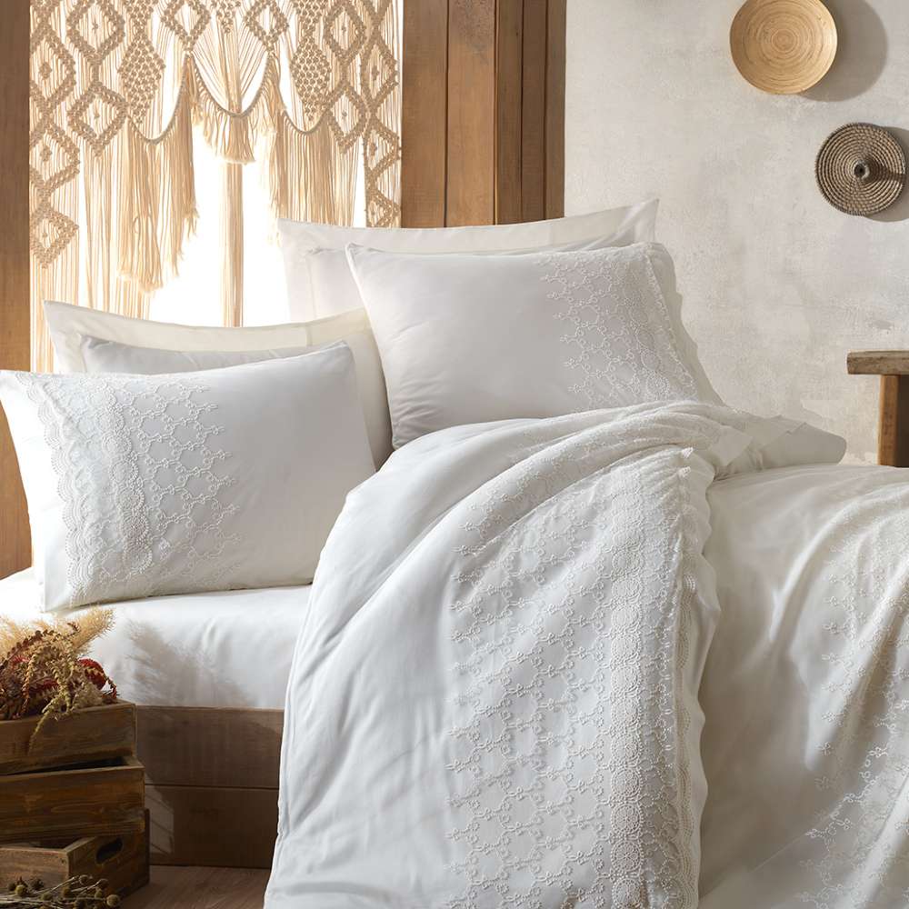 set lenjerie + cuvertura de lux ipek set lenjerie + cuvertura de lux ipek