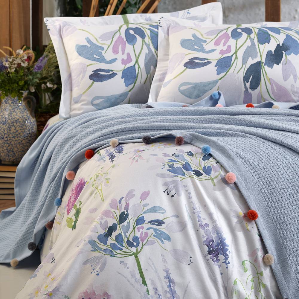 set lenjerie de lux + pike mavi aproape set lenjerie de lux + pike mavi aproape