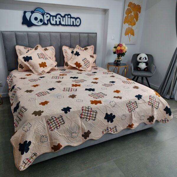 cuvertura de patbej cu ursuleti