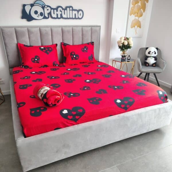 husa de pat rosie cu inimioare