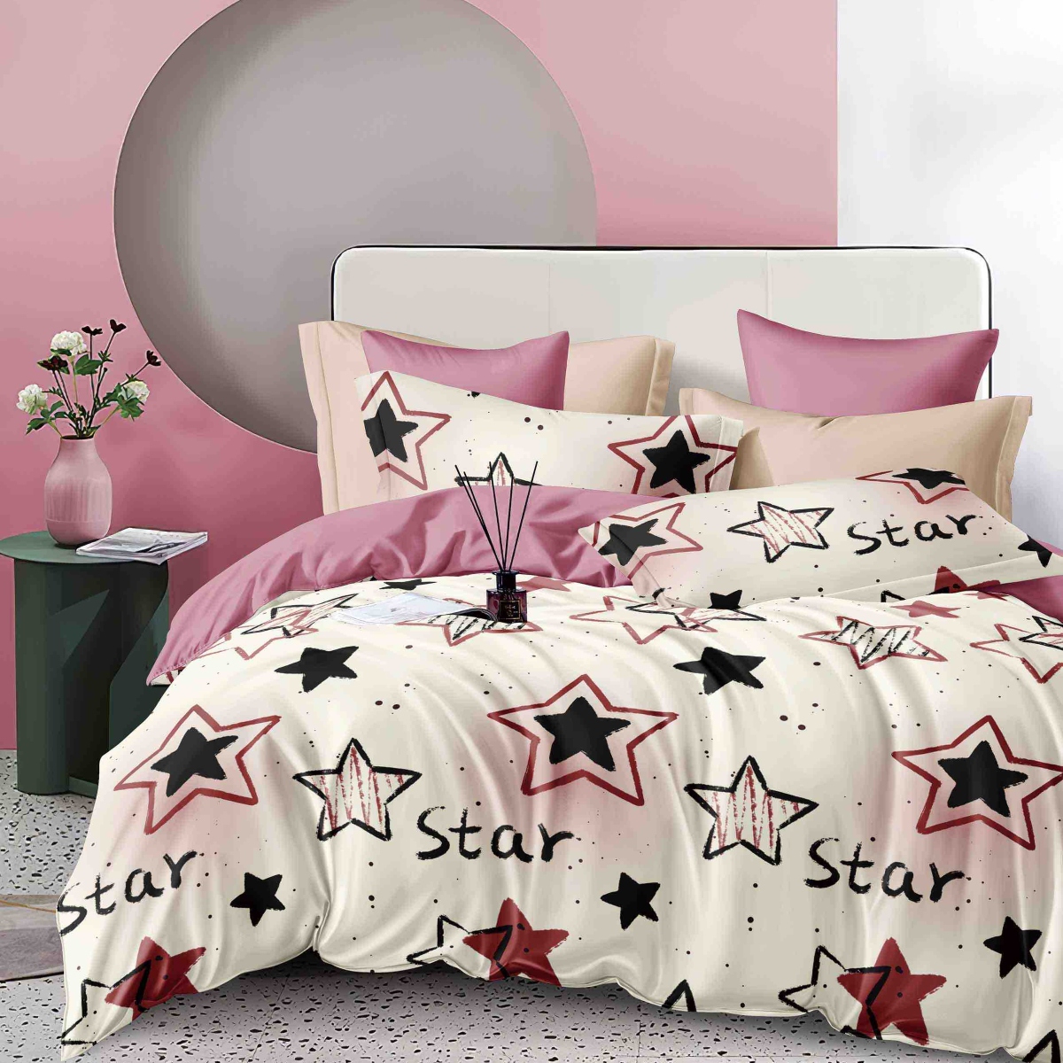 lenjerie crem cu stelute rosii lenjerie crem cu stelute rosii