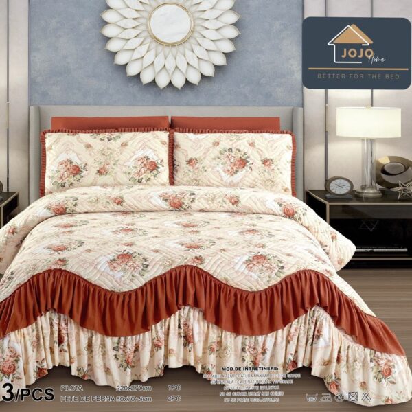 cuvertura de lux cu volanase crem-maro cu trandafiri