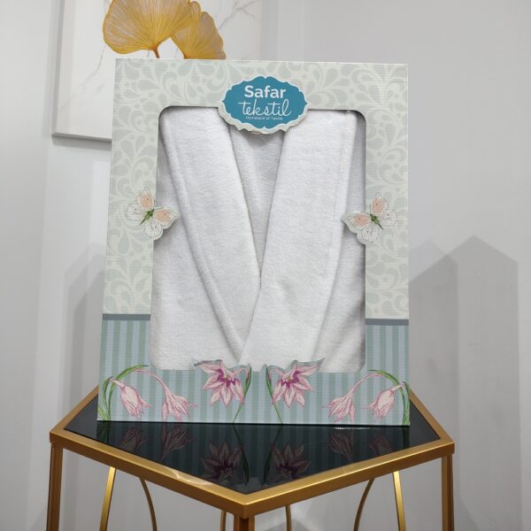 halat de baie cu guler alb