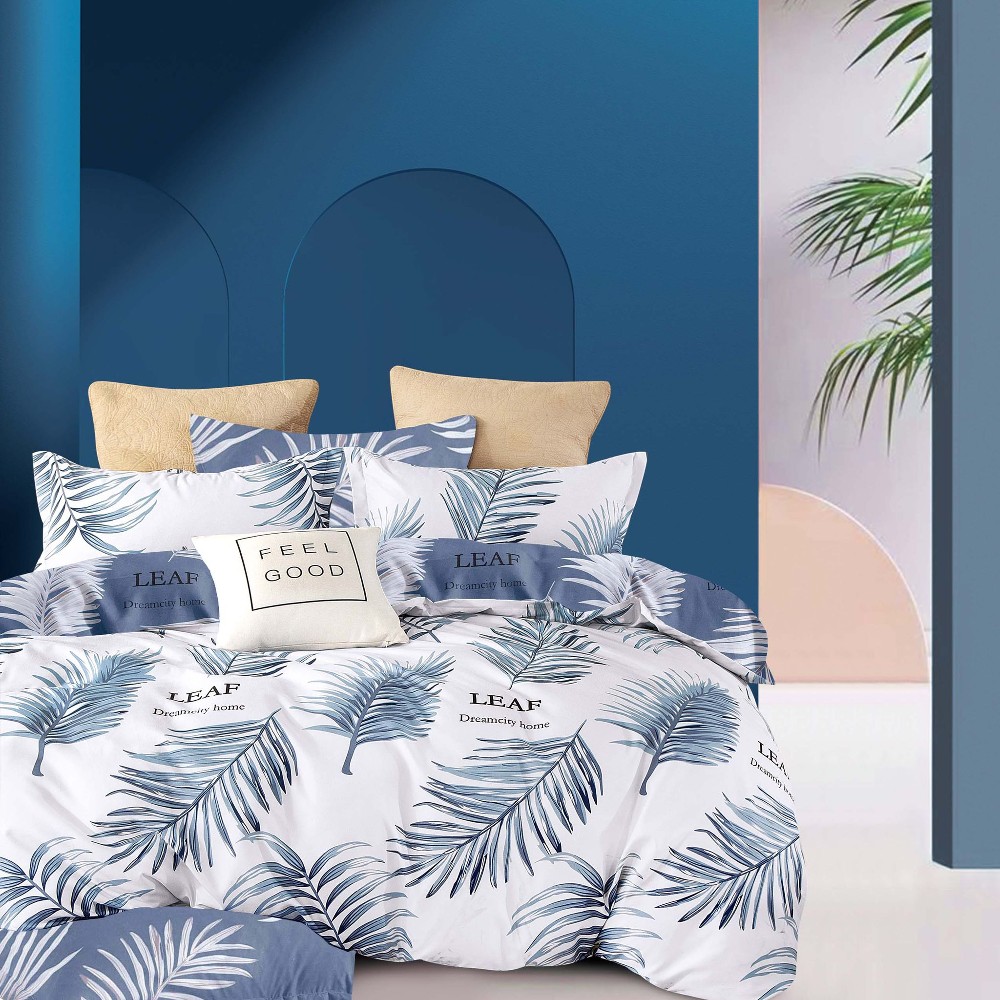 lenjerie alba cu frunze albastre lenjerie alba cu frunze albastre