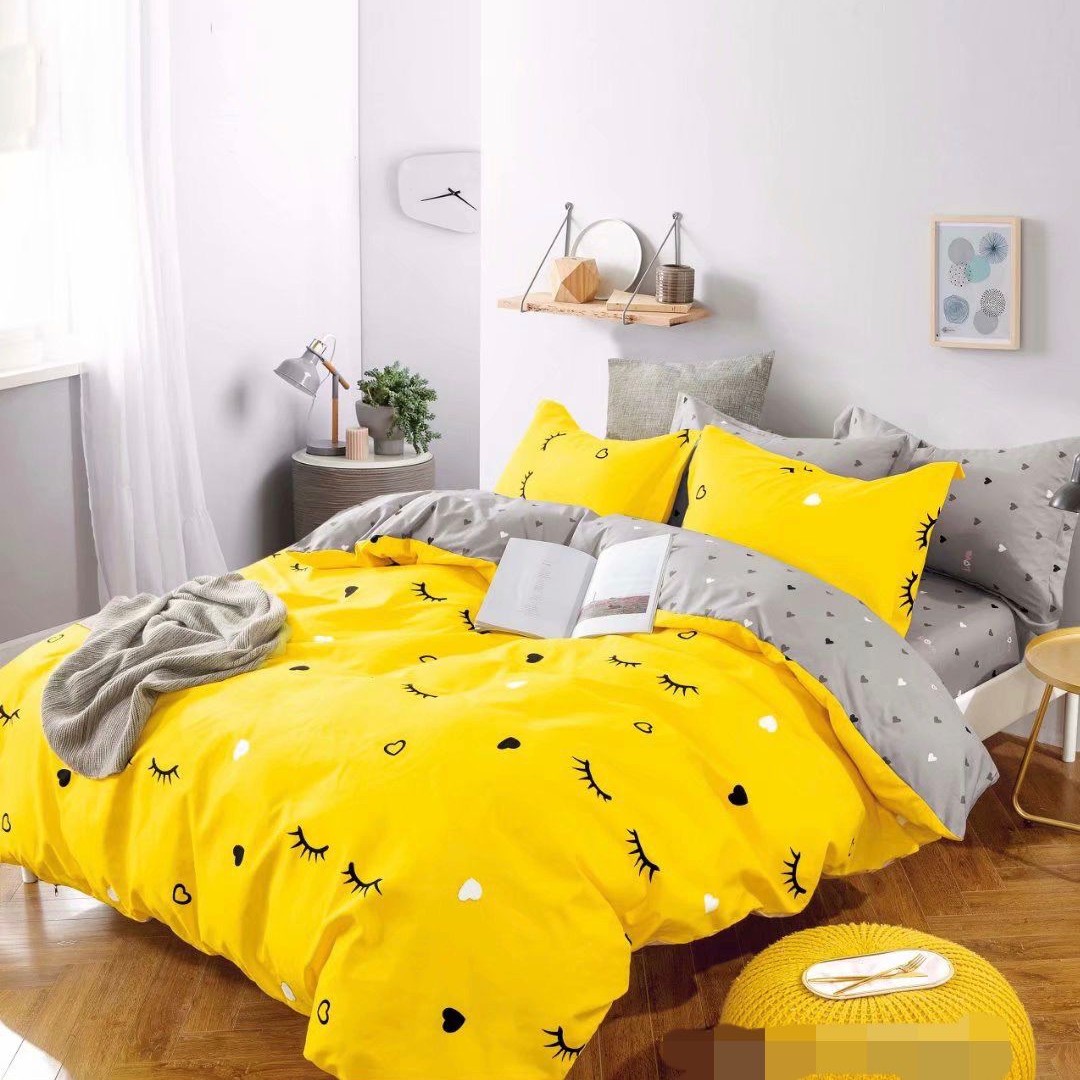 lenjerie galbena cu gene lenjerie galbena cu gene