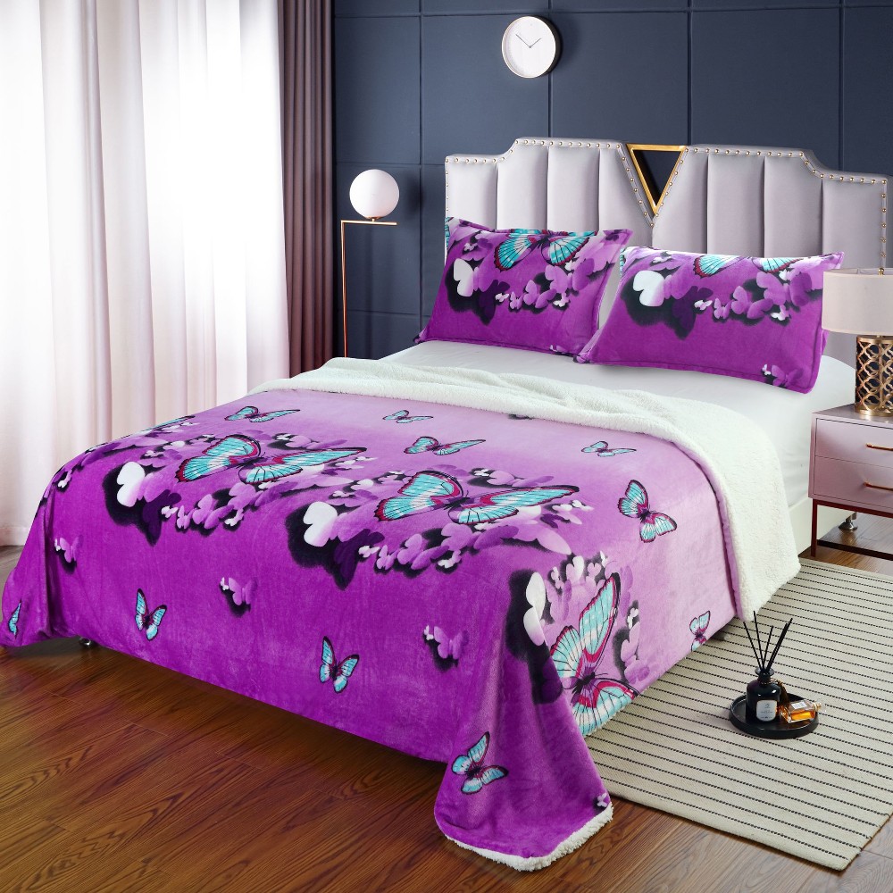 patura cu blanita + fete de perna mov cu fluturi patura cu blanita + fete de perna mov cu fluturi