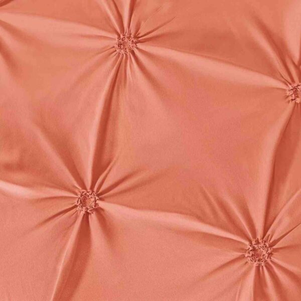 lenjerie pliuri maro portocaliu aproape