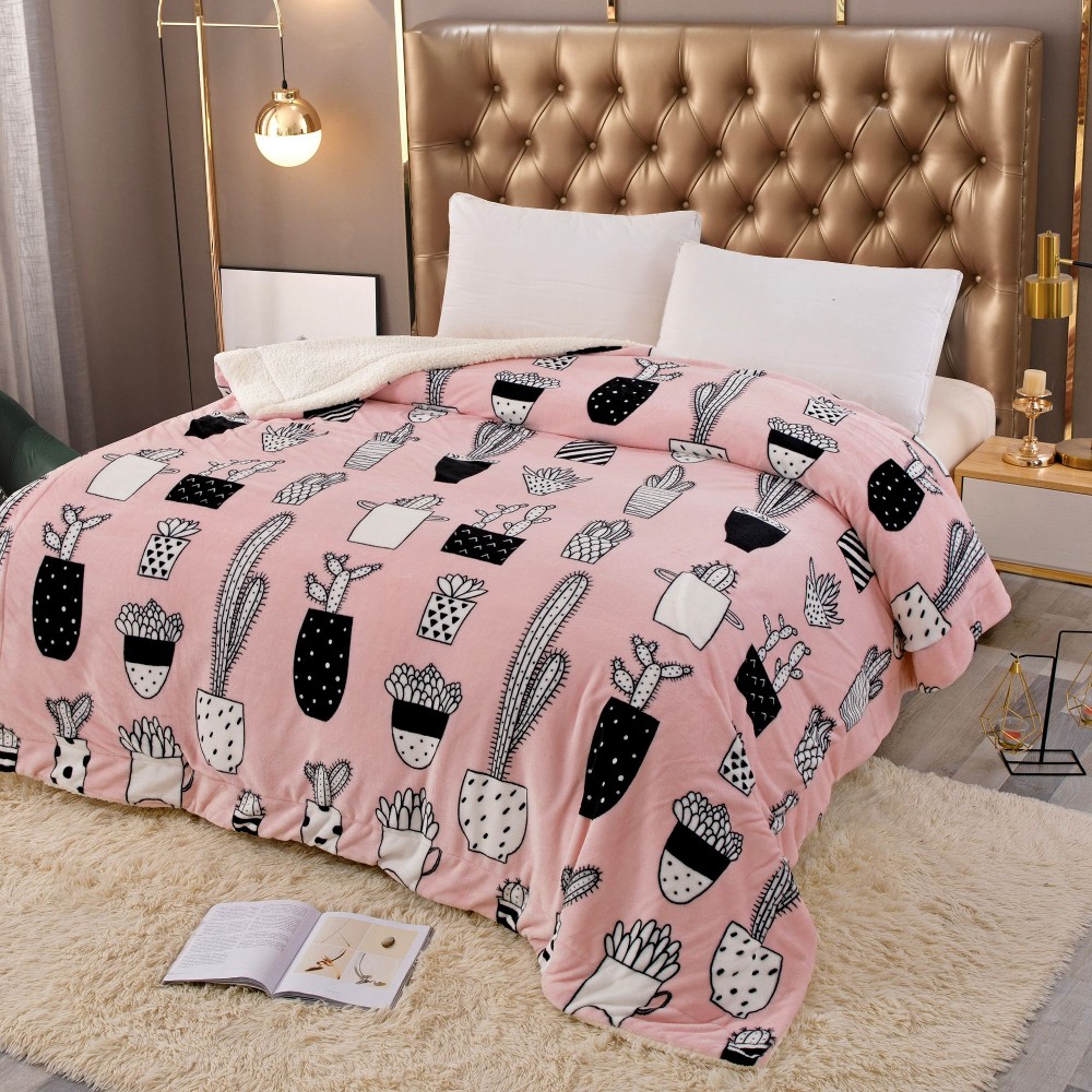 patura cu blanita roz cu cactusi patura cu blanita roz cu cactusi