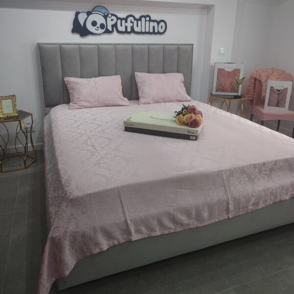 cuvertura de pat roz