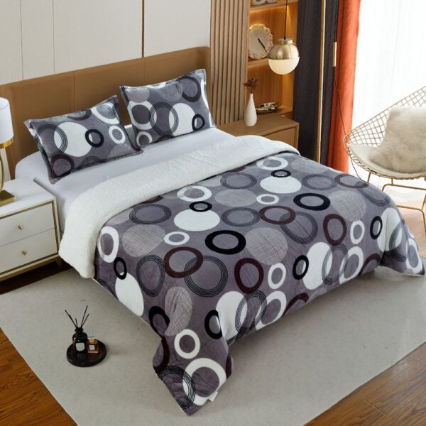 patura cu blanita gri cu cercuri