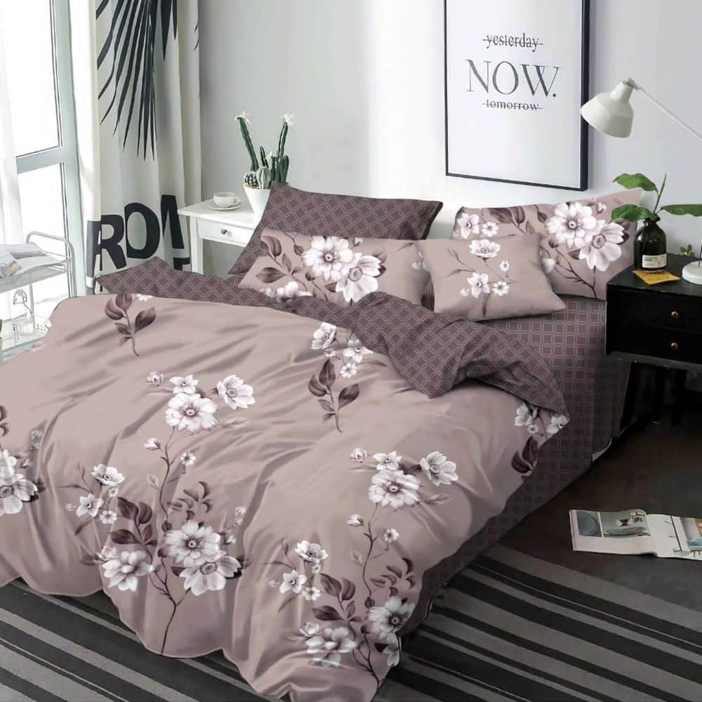 lenjerie maro cu flori lenjerie maro cu flori