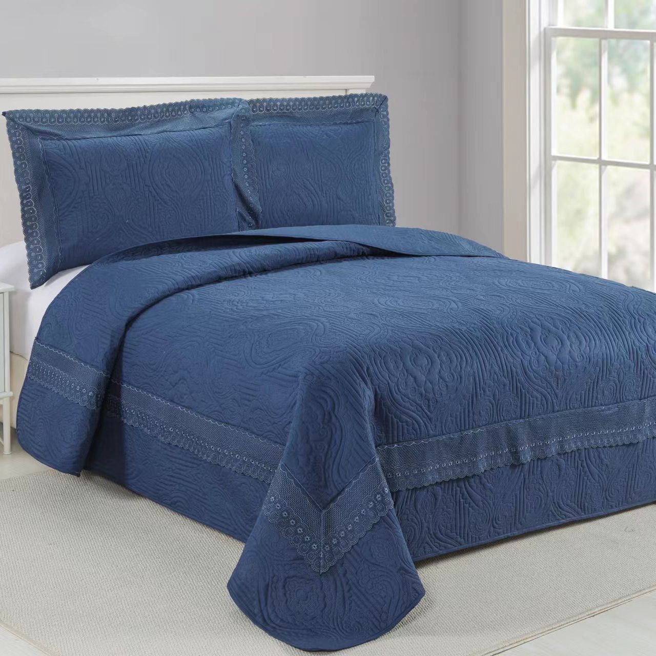 cuvertura matlasata casa de vis bleumarin cuvertura matlasata casa de vis bleumarin