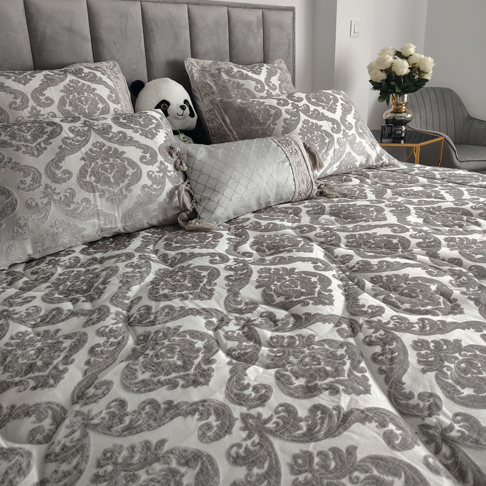 Lenjerie de Lux Model Jacquard 2 Lenjerie de Lux Model Jacquard gri