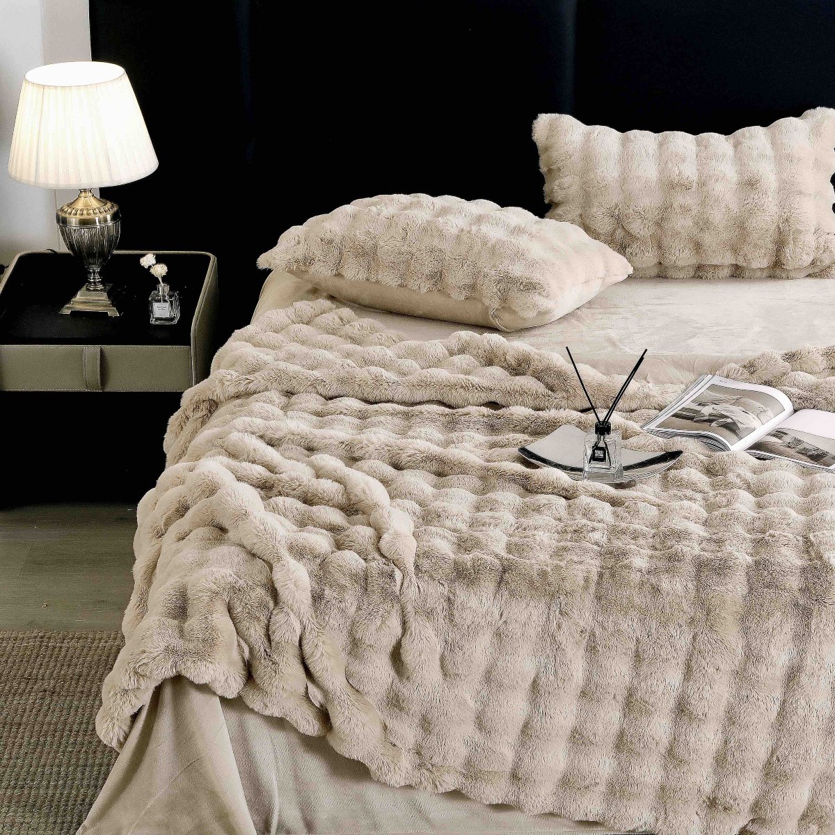 lenjerie de lux blanita iepure cappuccino aproape lenjerie de lux blanita iepure cappuccino aproape