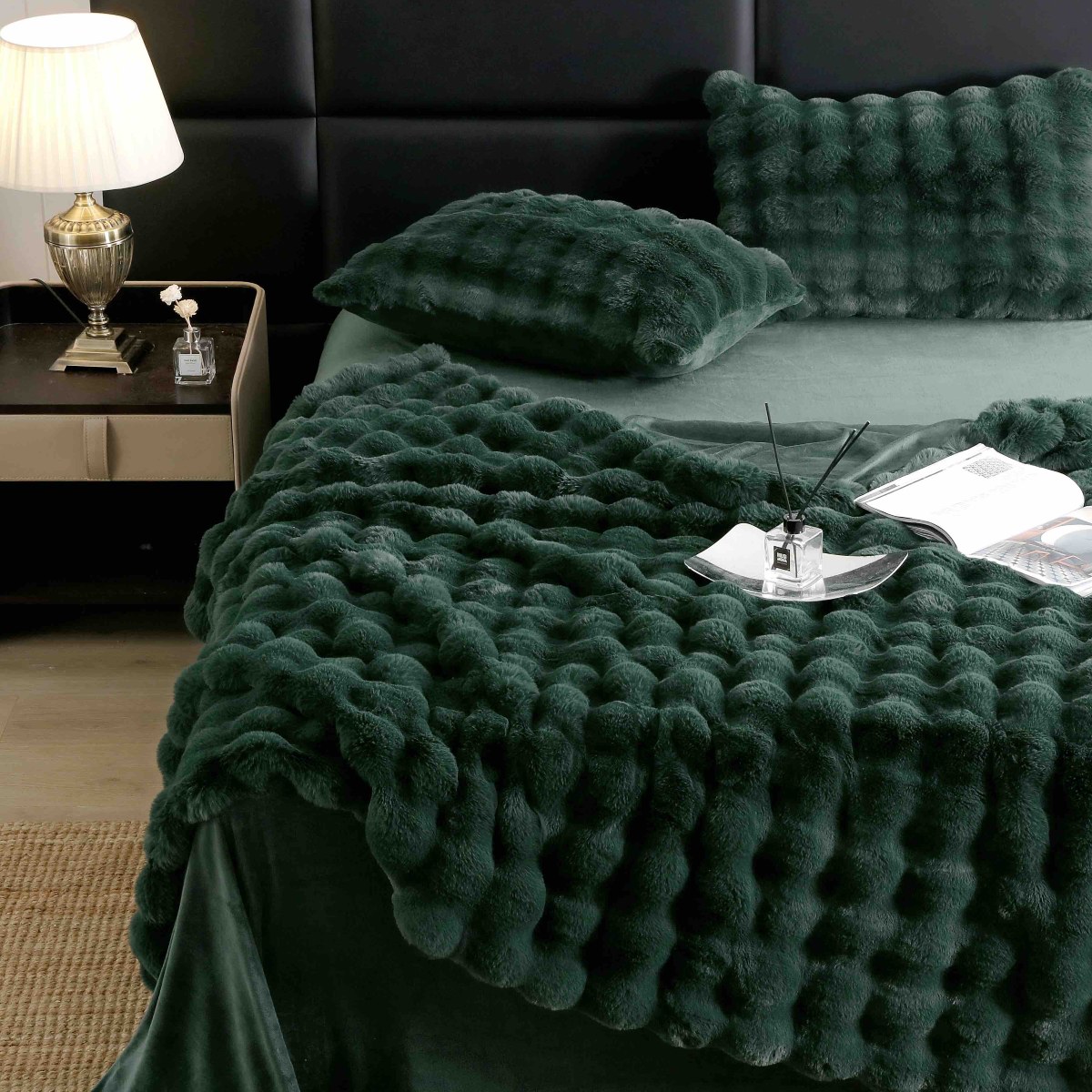 lenjerie de lux blanita iepure verde aproape lenjerie de lux blanita iepure verde aproape