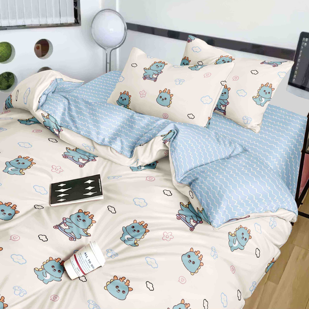 lenjerie crem bleu cu animalute lenjerie crem bleu cu animalute