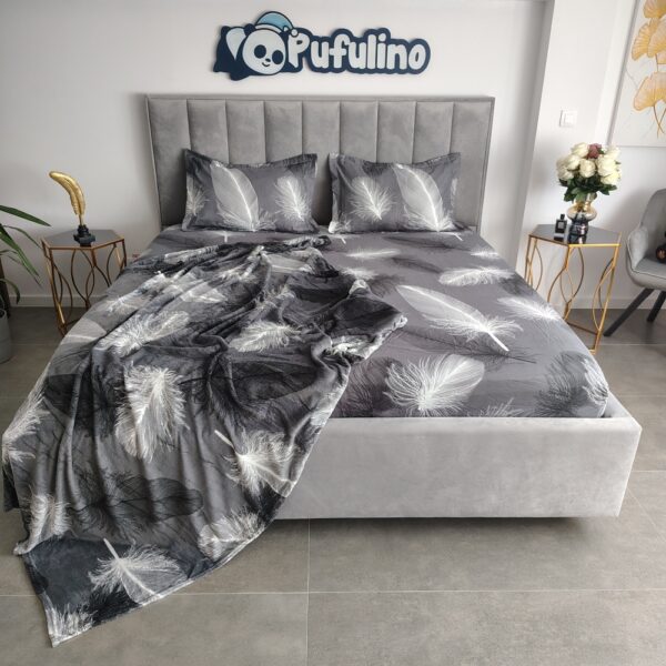 husa de pat gri cu pene (1)