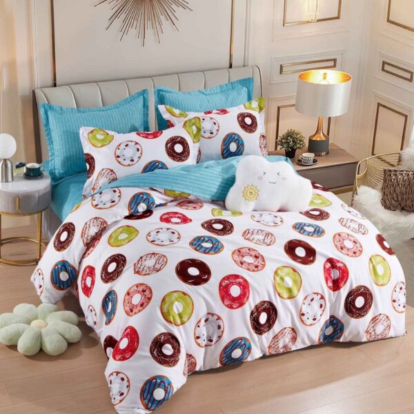 lenjerie alba cu gogosi