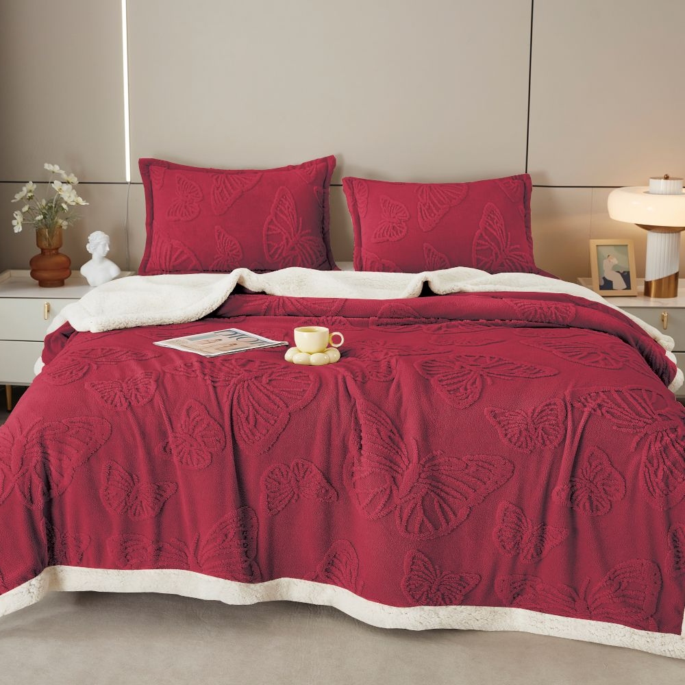 patura cu blanita fluturi tricot grena patura cu blanita fluturi tricot grena