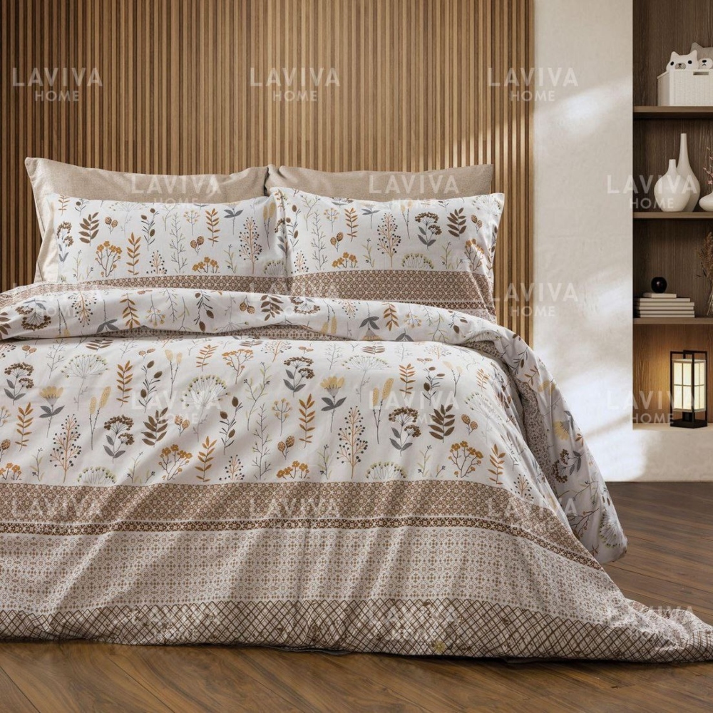 Lenjerie crem cu flori de camp