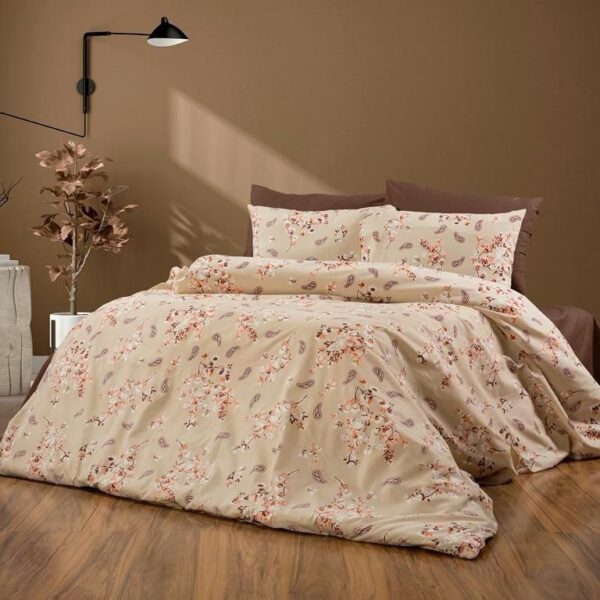 Lenjerie maro cu flori bej