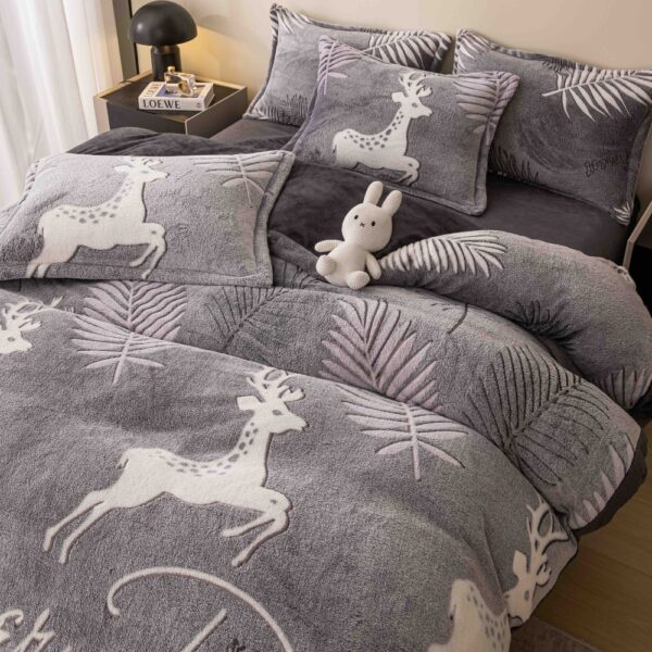 lenjerie cocolino cu elastic gri cu reni aproape