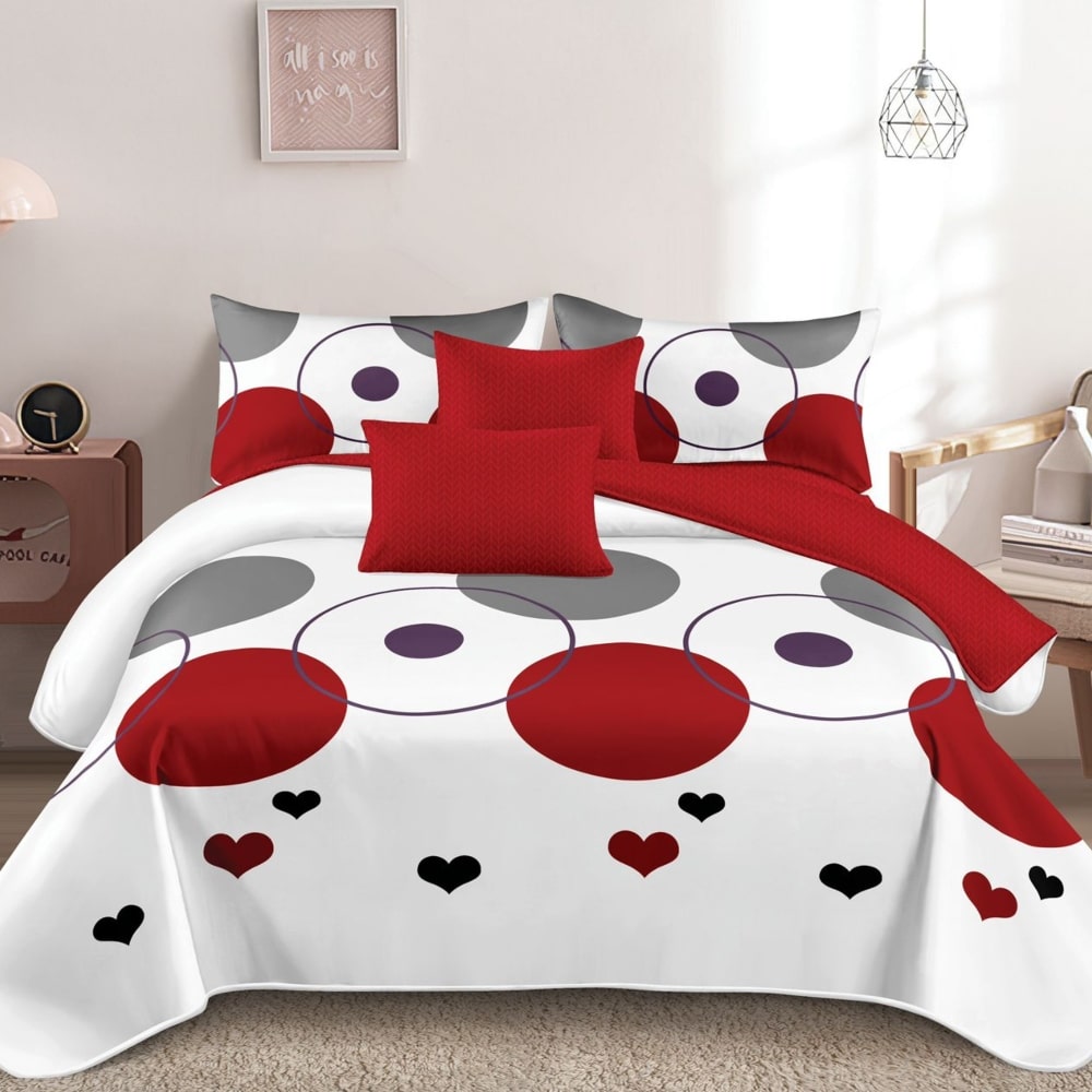 lenjerie pucioasa cu inimioare si cercuri rosi lenjerie pucioasa cu inimioare si cercuri rosi