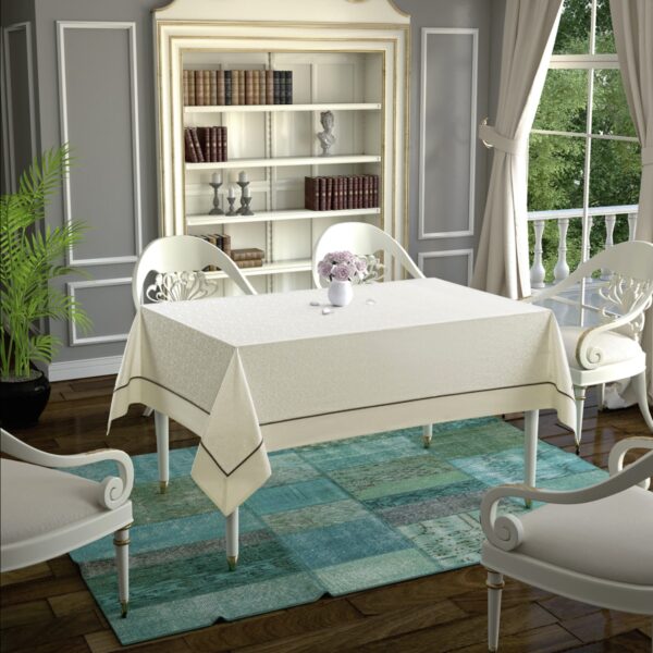 fata de masa daisy crem