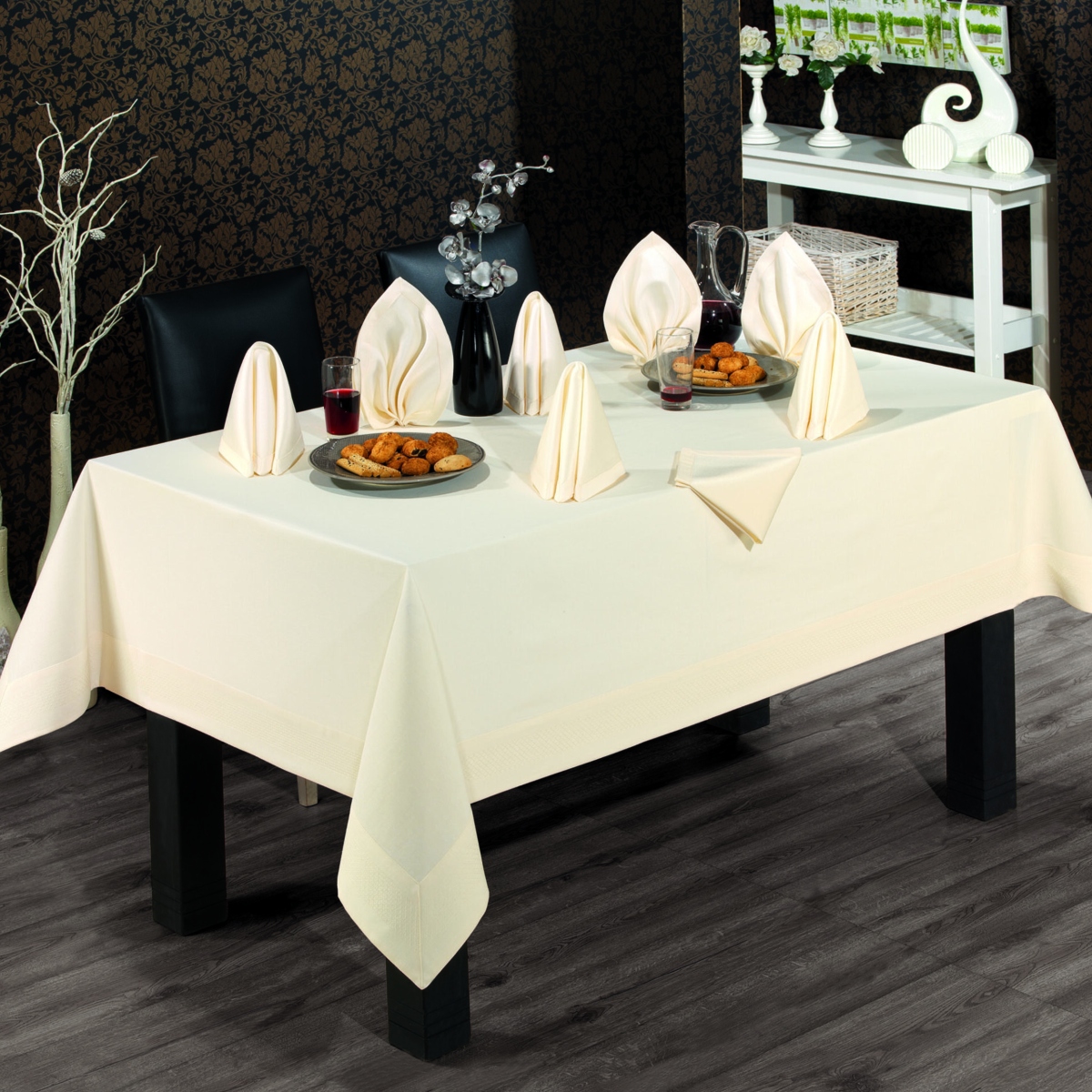 fata de masa honey crem cu servetele fata de masa honey crem cu servetele