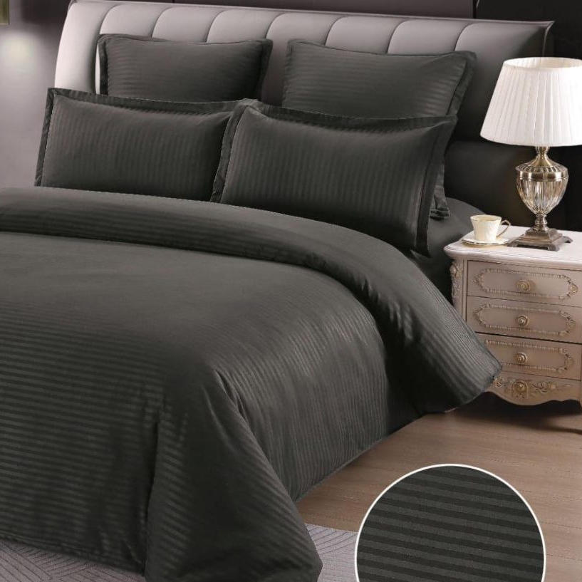 Lenjerie damasc negru Lenjerie damasc negru