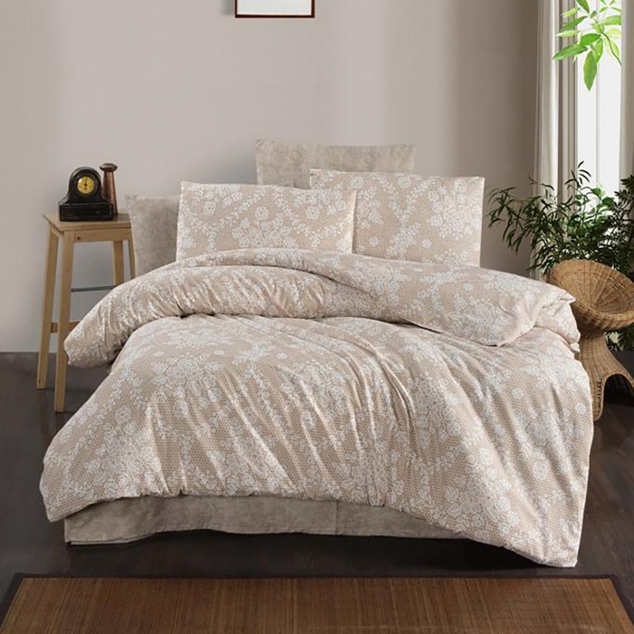 lenjerie bej cu ornamente lenjerie bej cu ornamente