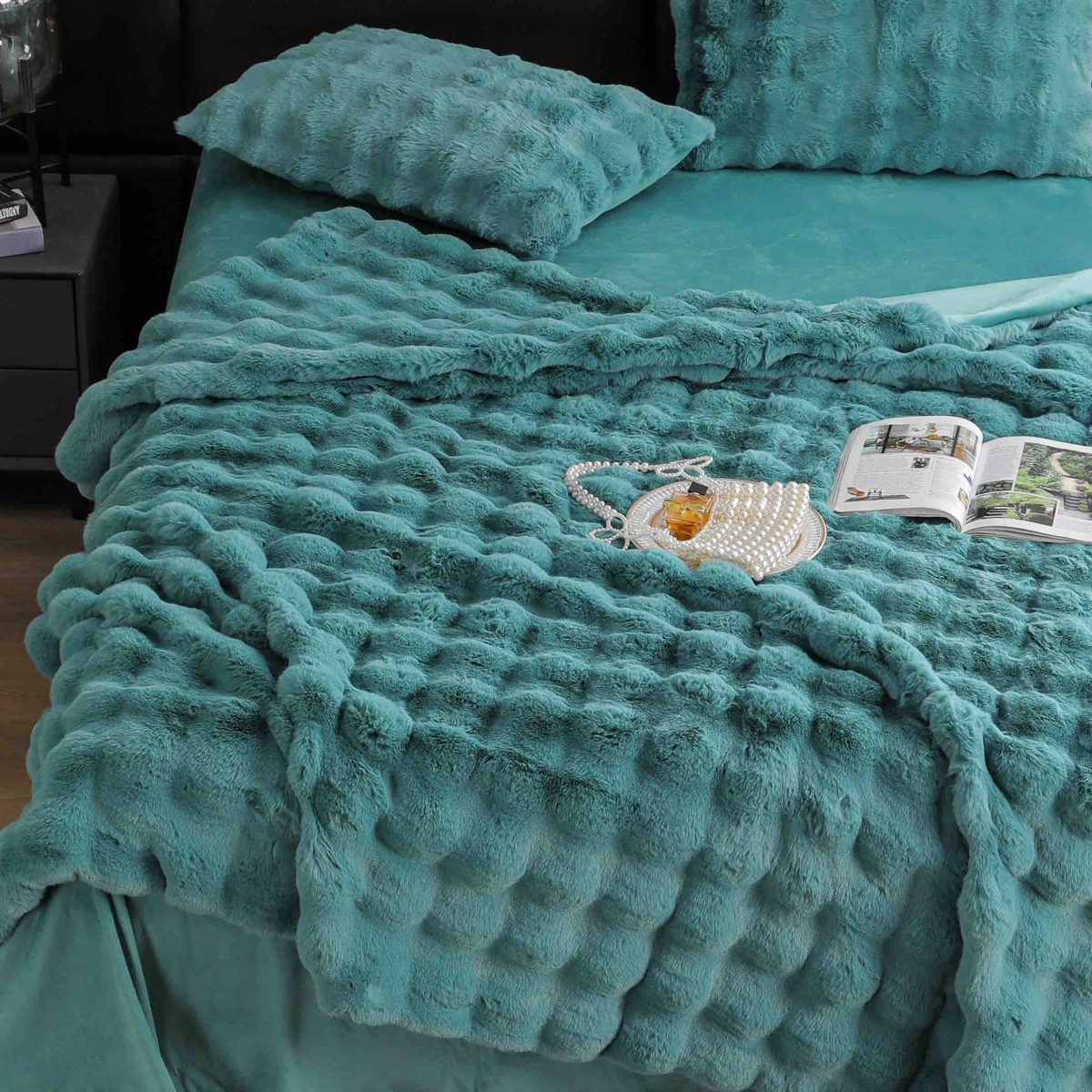 lenjerie blanita iepure turcoaz cearceaf lenjerie blanita iepure turcoaz cearceaf