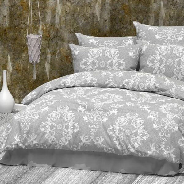 lenjerie gri cu ornamente