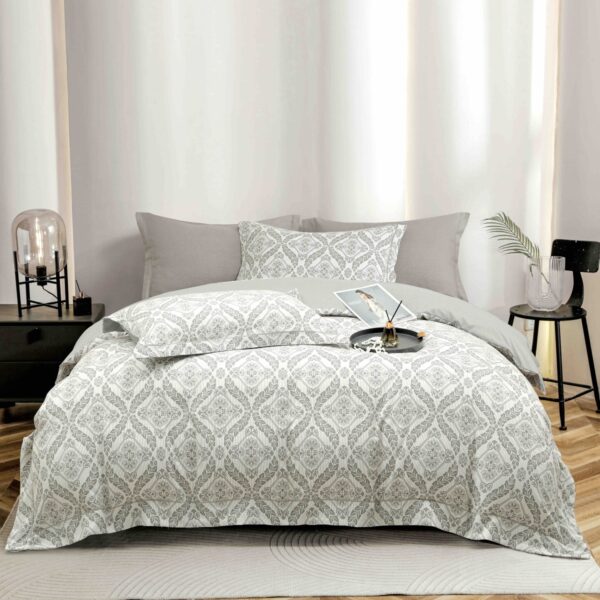 lenjerie la cutie din finet gri cu ornamente