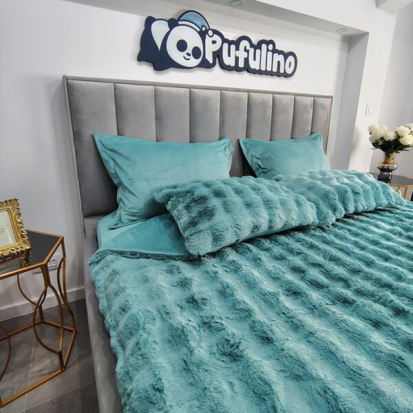 lenjerie pufoasa turcoaz