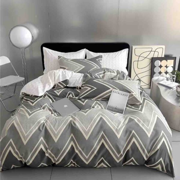 lenjerie gri cu dungi zig zag