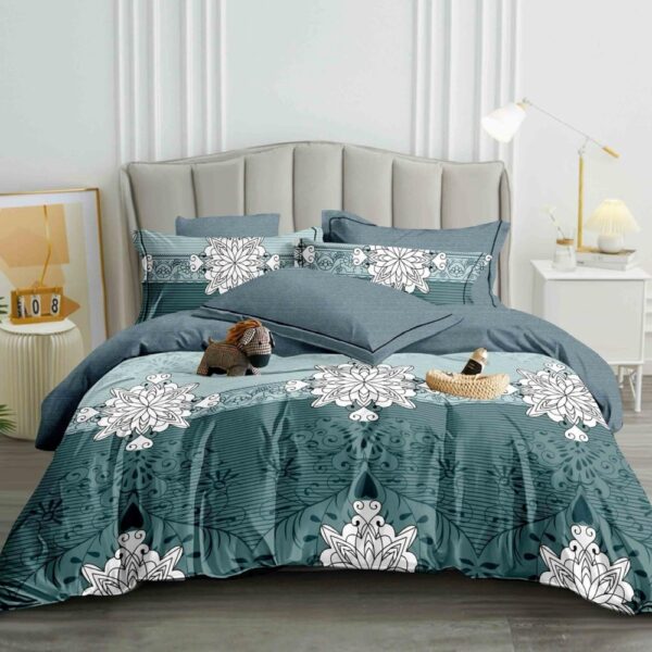 lenjerie verde cu ornamente