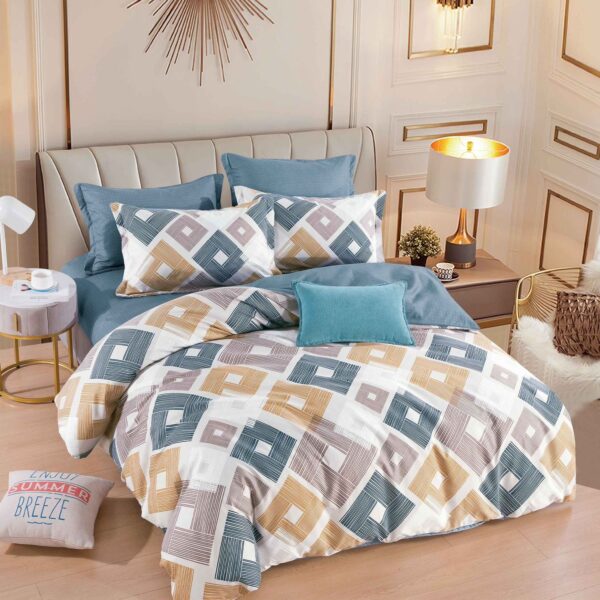 lenjerie alb albastra cu crem si maro patratele