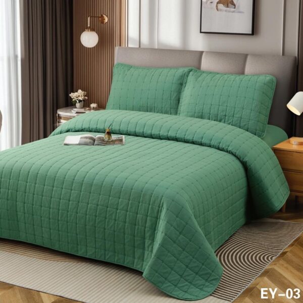 Cuvertura de pat si husa cu elastic verde