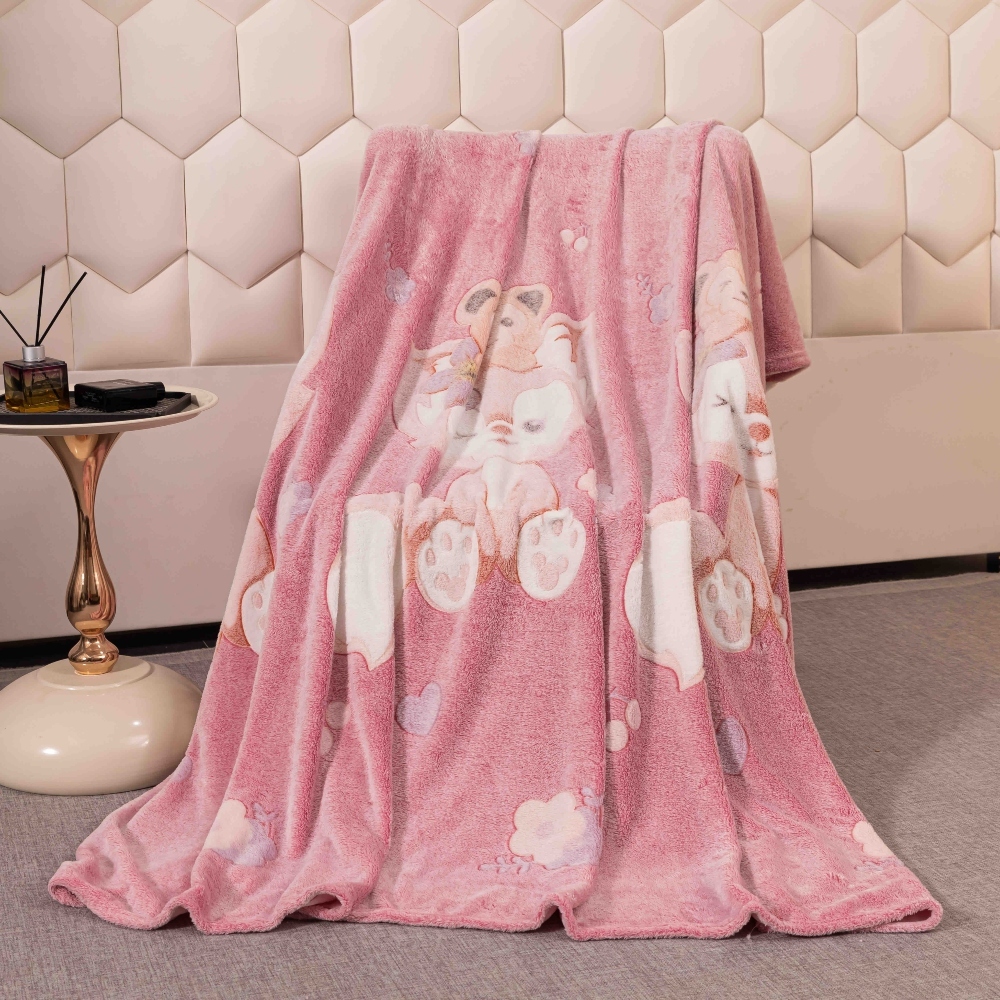 Patura Cocolino Pink Fox pe scaun