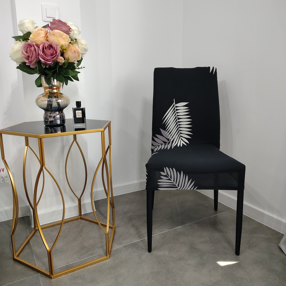 husa de scaun negra cu frunze husa de scaun negra cu frunze