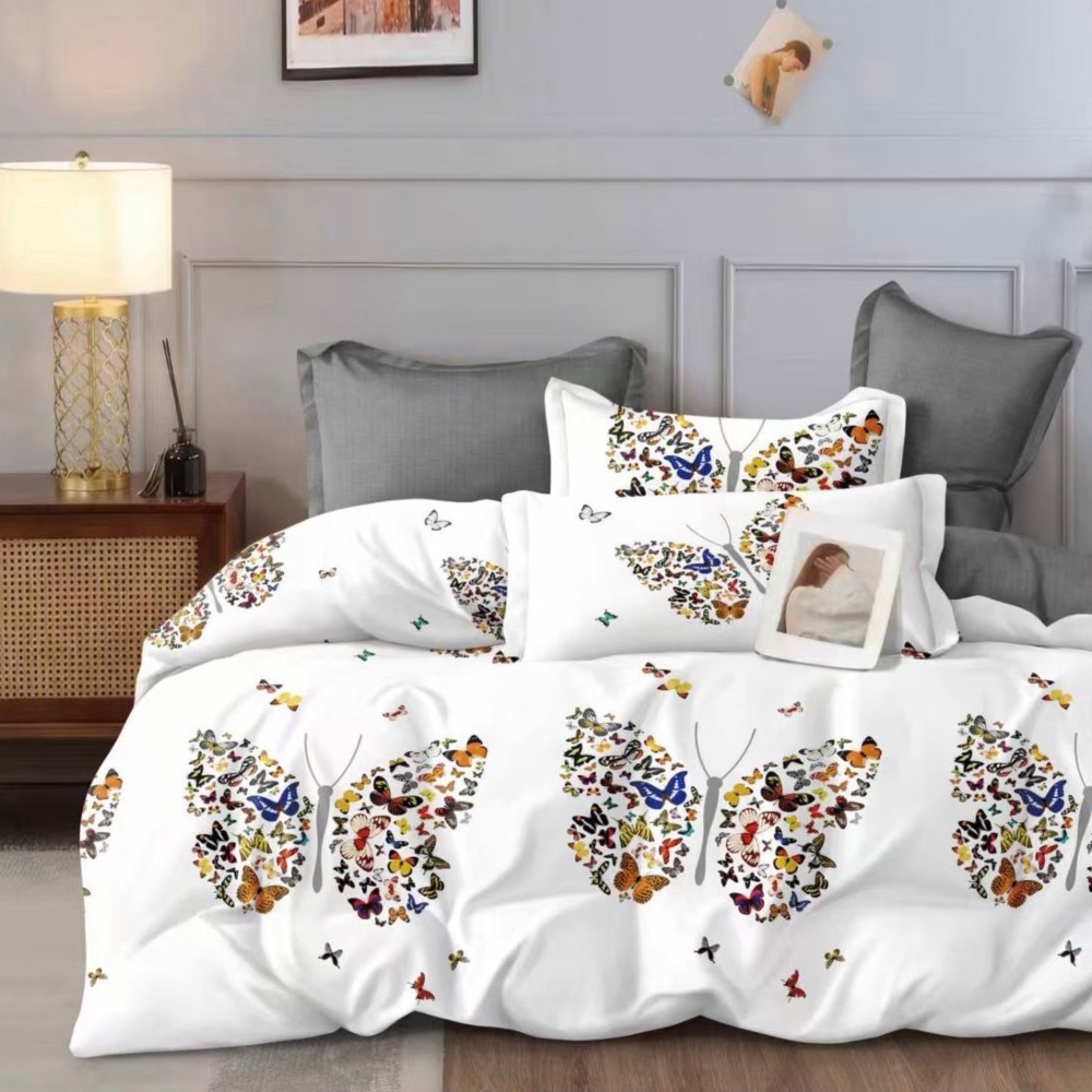 lenjerie de pat alba cu fluturasi colorati lenjerie de pat alba cu fluturasi colorati